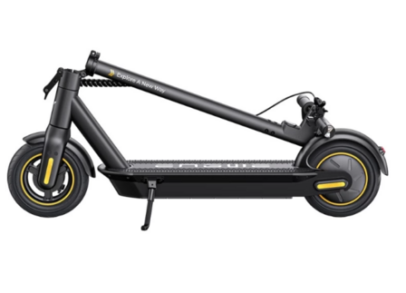 ENGWE Y1 -  opvouwbare elektrische scooter -  10 inch 3.0 inch band -  350W motor, 25 km / h snelheid, 13Ah batterij, 65 km kilometers
